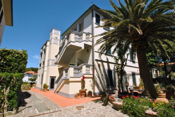 Villa La Fiorella, Wohnung 2. OG, Dachterrasse